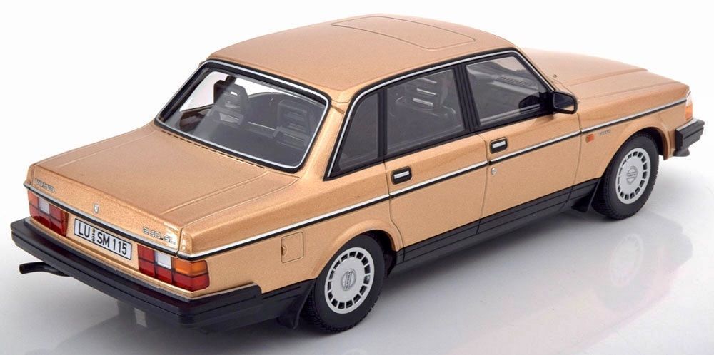 Volvo Modellautos: VOLVO 240 GL im Massstab 1:18 – Neu und originalverpackt aus Erlenbach im Simmental von Model_box 1