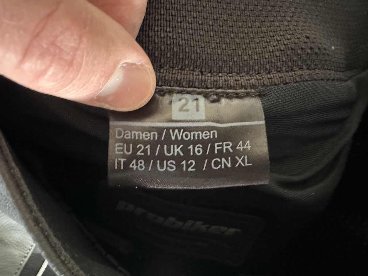 Lotti di vestiti: ProBiker Motorradkombi Damen Gr. 44 – Nuovo (secondo la descrizione) da Safenwil venduto da robinMeier97 4