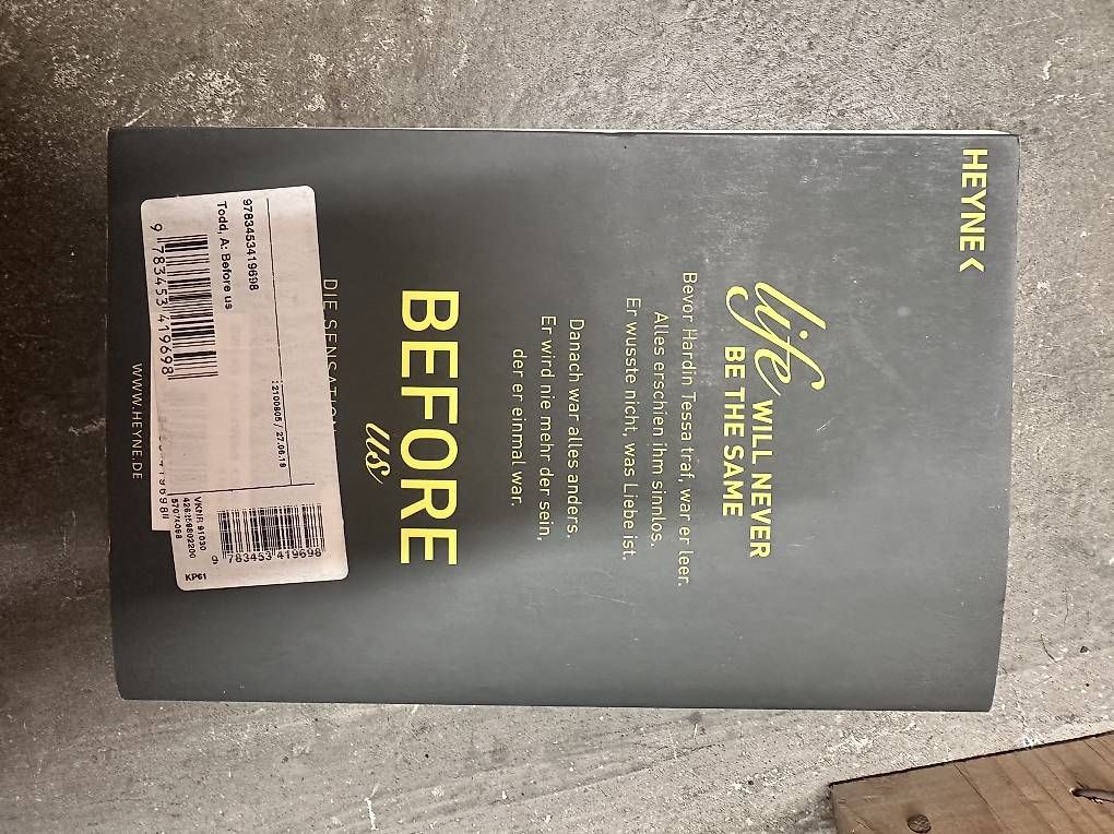 Bücher: Before us – Gebraucht aus Birsfelden von kil_d79j 1