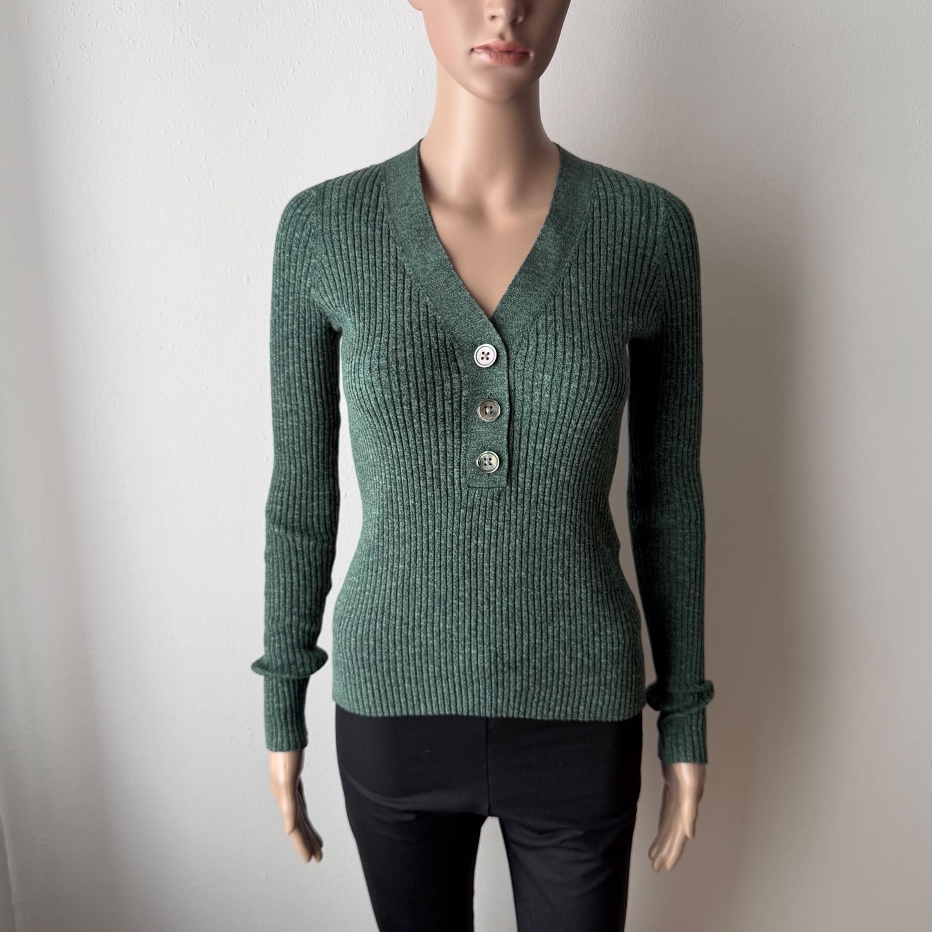 Vanessa Bruno Pullover & Sweatshirts: neuer VANESSA BRUNO Pullover 💚 – Neu und originalverpackt aus Zürich von ClosetQueen