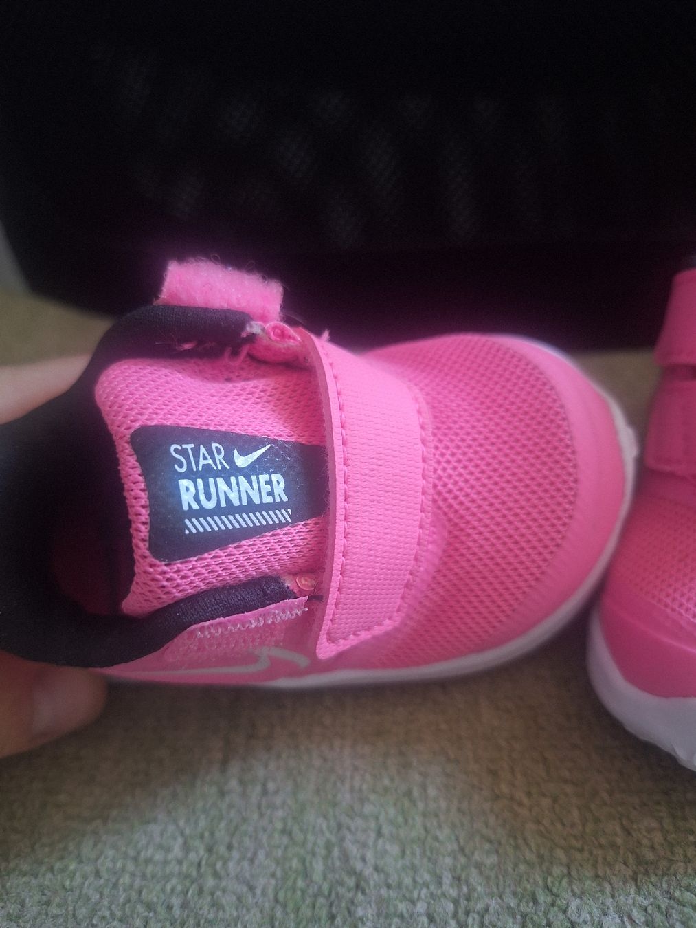 Nike Scarpe per ragazze: Nike Star Runner Kinder Turnschuhe Pink Grösse 2C – Nuovo e nell'imballaggio originale da Wynau venduto da Ziegler_Secondhand 2