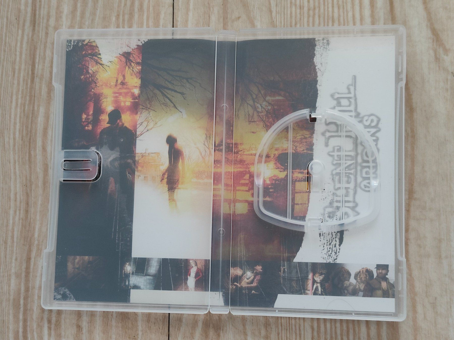Carte collezionabili: Silent Hill Origine PSP – Usato da Châtelaine venduto da Chompis 3