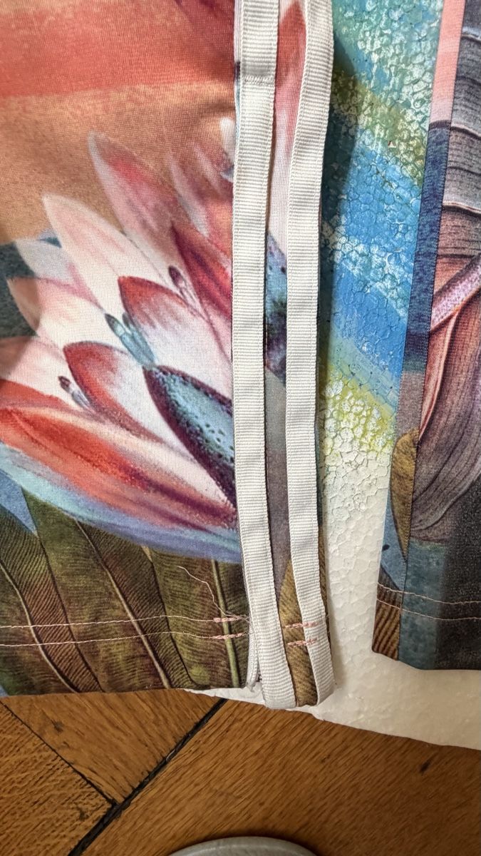 Adidas Pantaloni: Adidas Hose, florales Muster, Grösse 38 – Nuovo (secondo la descrizione) da Bern venduto da VintageRuth 7