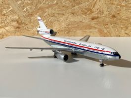 DC-10 Metallmodell Inflight200 Masstab 1:200