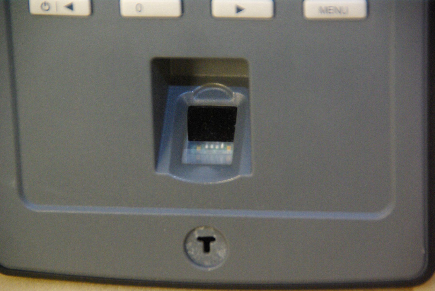 Sistema di controllo: Safescan TA-8030, black, Zeiterfassungssystem – Usato da Herisau venduto da Cevianer1844 2