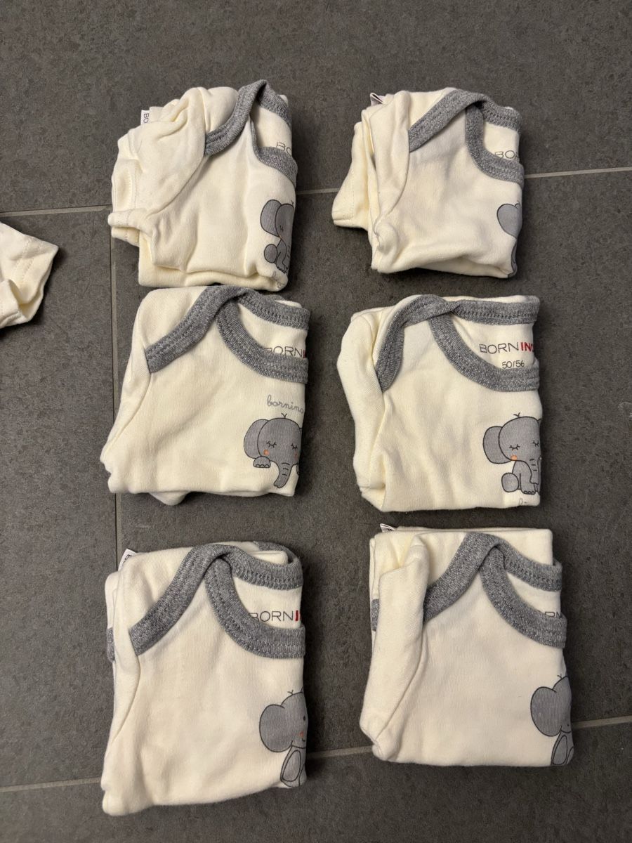 Lotti & Set di vestiti: Kurzarmbodies Set, Gr 50/56 – Usato da Breitenbach venduto da mi95st 2