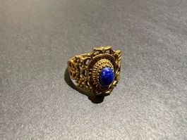 Ring mit Lapislazuli