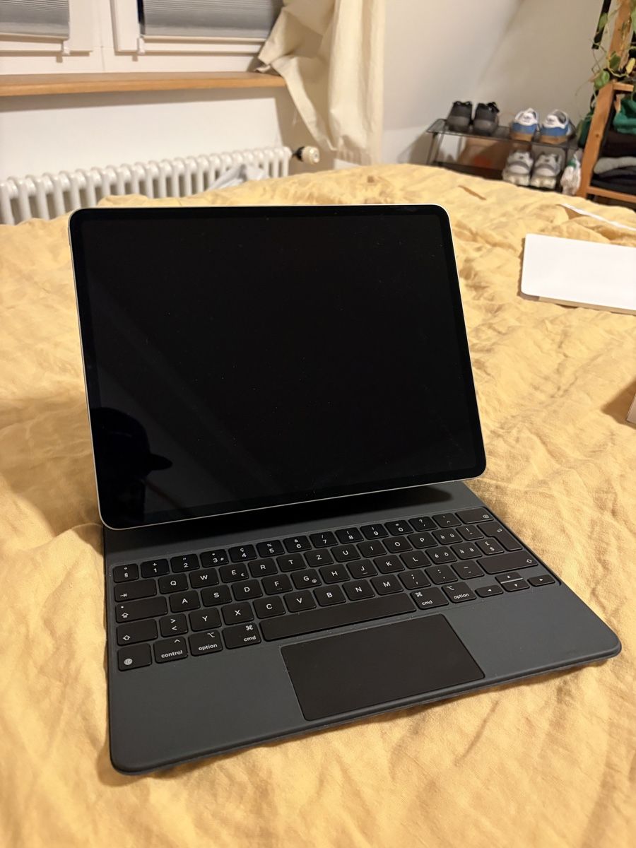 Apple Tablettes PC: iPad Pro m2 12,9" – Neuf (Voir description) à St.Gallen par __bonjo__ 1