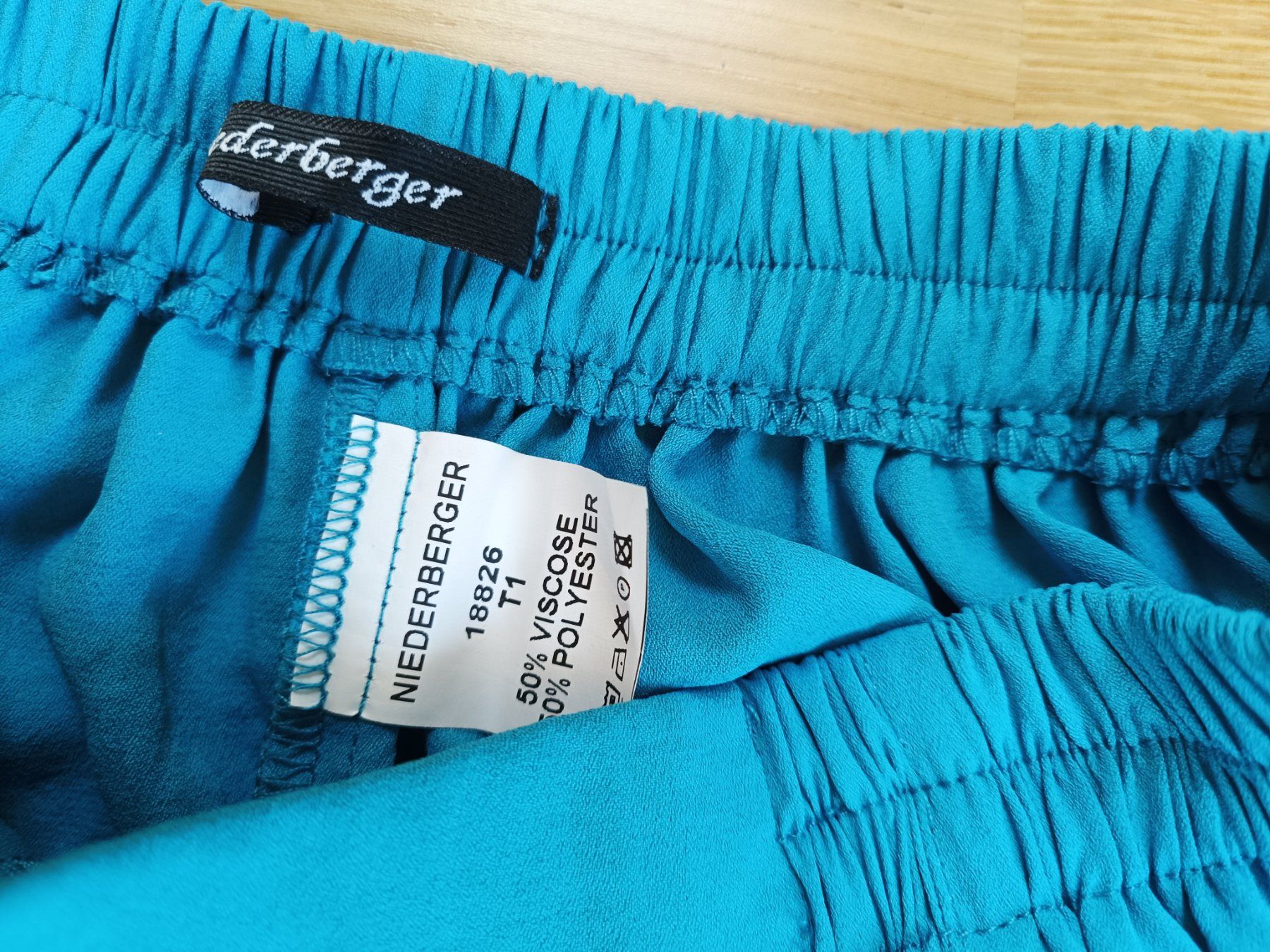 Hosen: Bequeme weite Hose – Gebraucht aus Aesch BL von Rerosa43 3