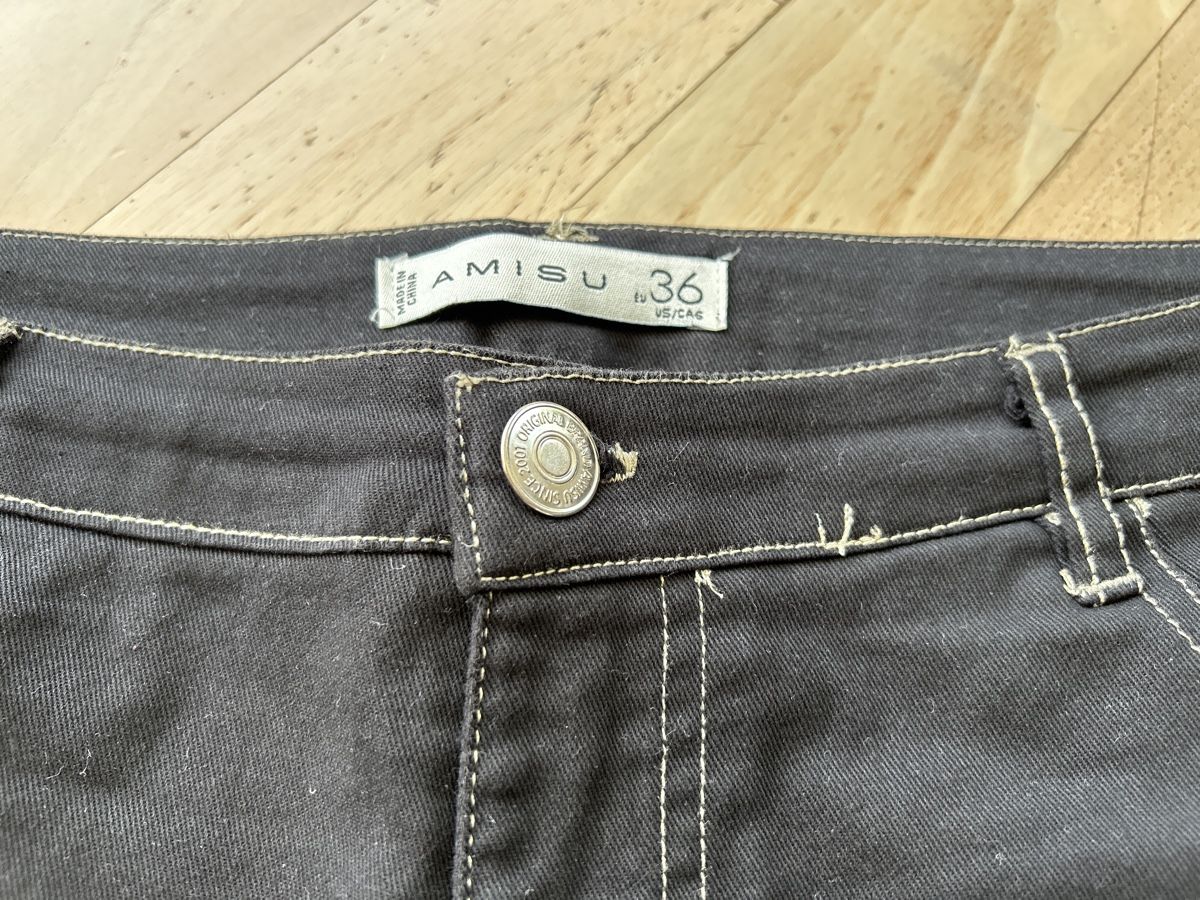 Pantaloni: Schwarze Shorts, Grösse 36 – Usato da St. Urban venduto da uschi73 1