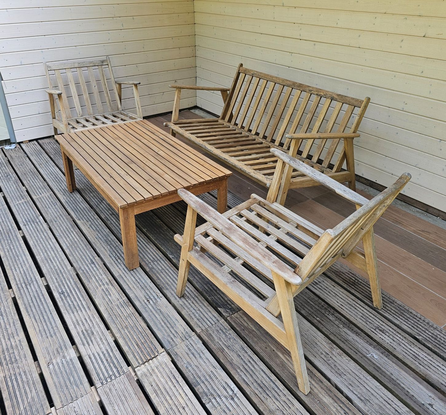 Divani: Garten Lounge Set / Sitzgruppe 4-teilig – Usato da Etzgen venduto da VierRingeA6