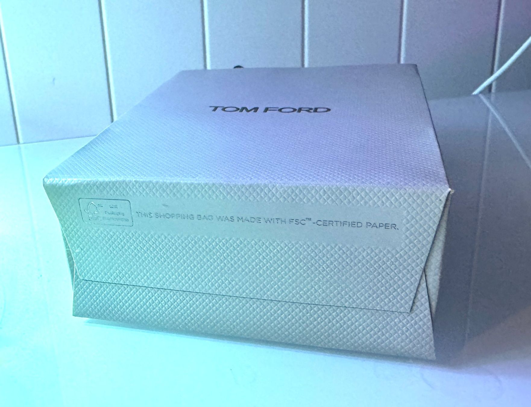 Tom Ford Borse: kleine graue Tom Ford Papier Tasche – Nuovo (secondo la descrizione) da Schlieren venduto da Edgar_k 3