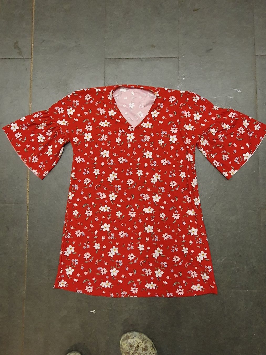 Mango Maglioni & Felpe: Mango Blumenpulli rot grösse M – Usato da Zürich venduto da loosebone