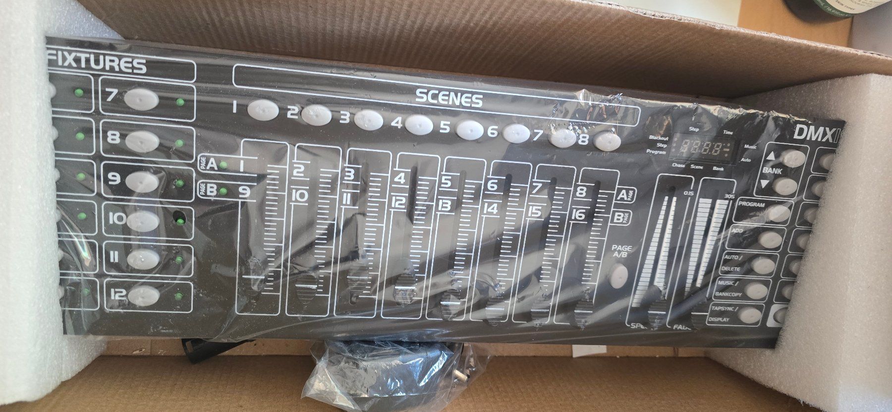 Platines de mixage: Neu: BeamZ Dmx-192s – Neuf avec emballage d'origine à St. German par SchlufiPeter86