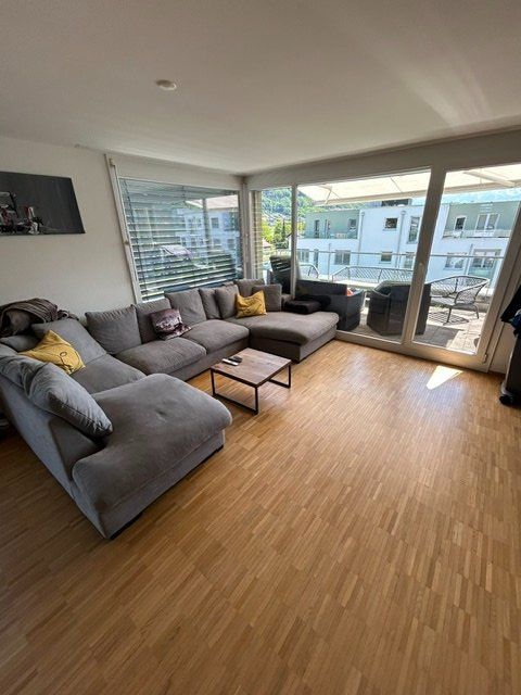 Divani: U-Förmiges, bequemes Sofa – Usato da Belp venduto da rst_2ln8 1