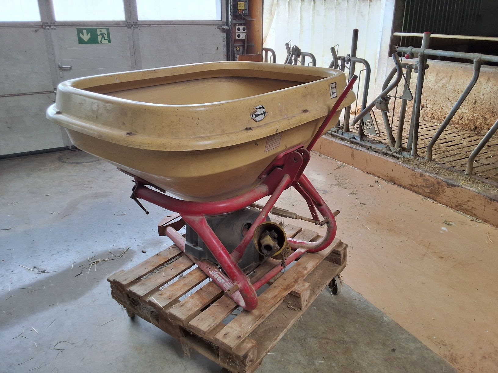 Vicon Spandiconcime: Vicon Pendelduengerstreuer  – Usato da Mandach venduto da bbo_rf8n 1