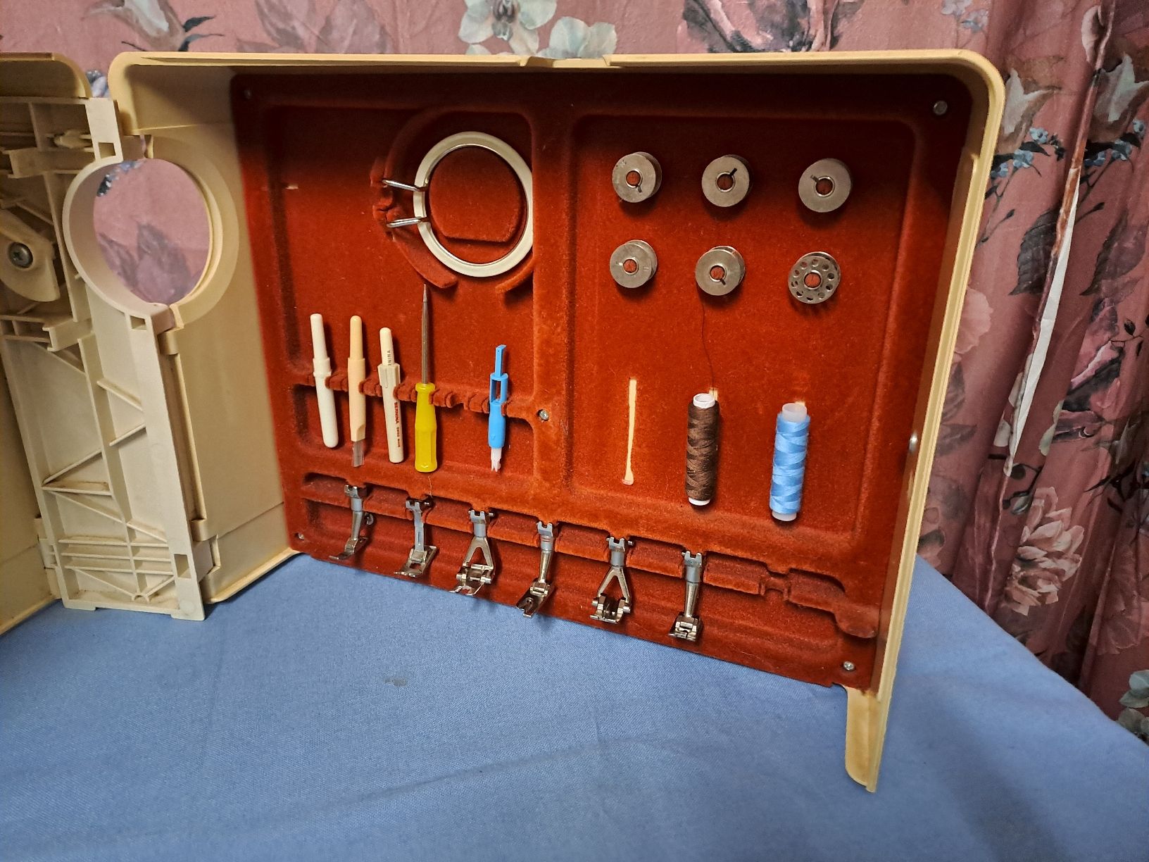 Bernina Macchine da cucire: Bernina 900 nova – Usato da Belp venduto da amalija 2
