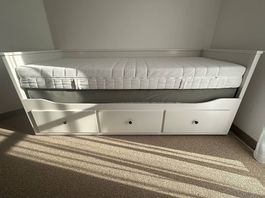 Bett mit oder ohne Matratze(n) IKEA Hemnes 