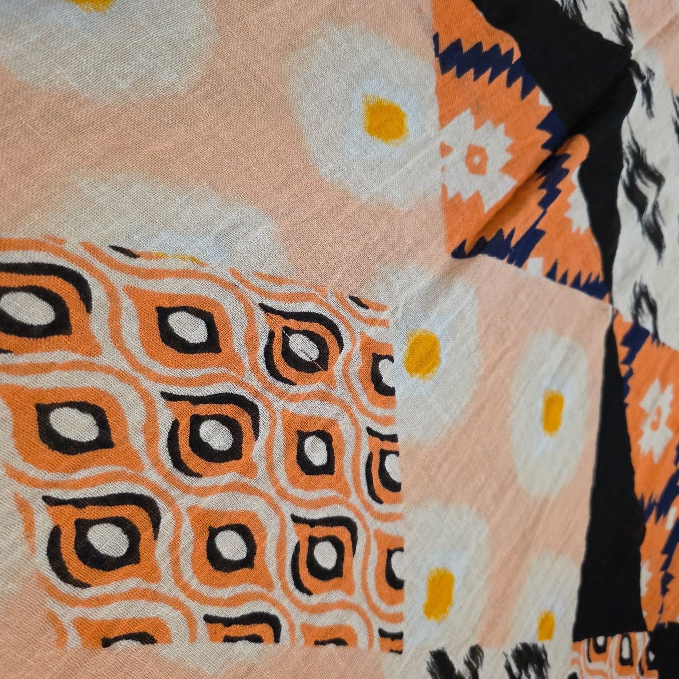 Pieces Foulards, Tücher & Schals: Pieces großer Schal Tuch 190x88 bunt – Gebraucht aus Wald ZH von CapLux 3