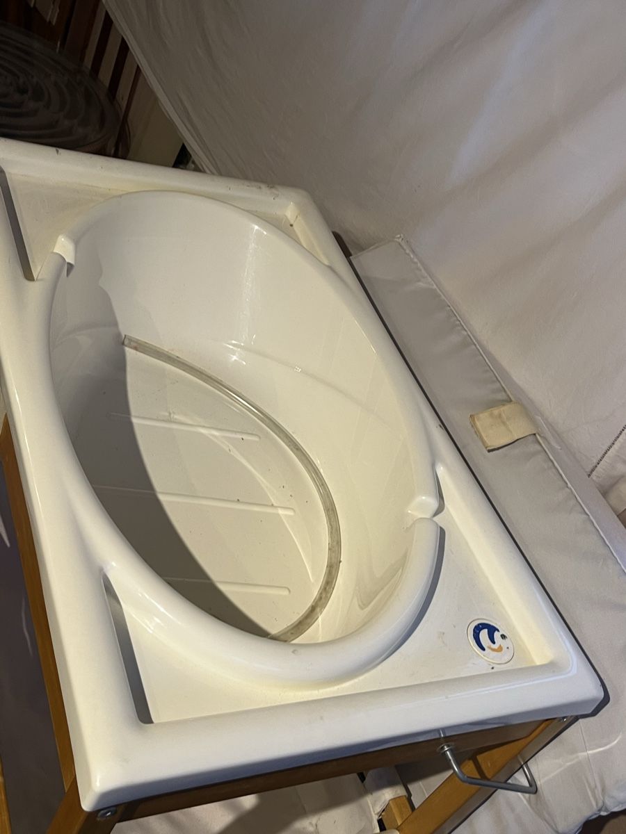 Fasciatoi & Accessori: Table à langer Roba avec baignoire intégrée, pratique! – Usato da Chénens venduto da Picco82 1