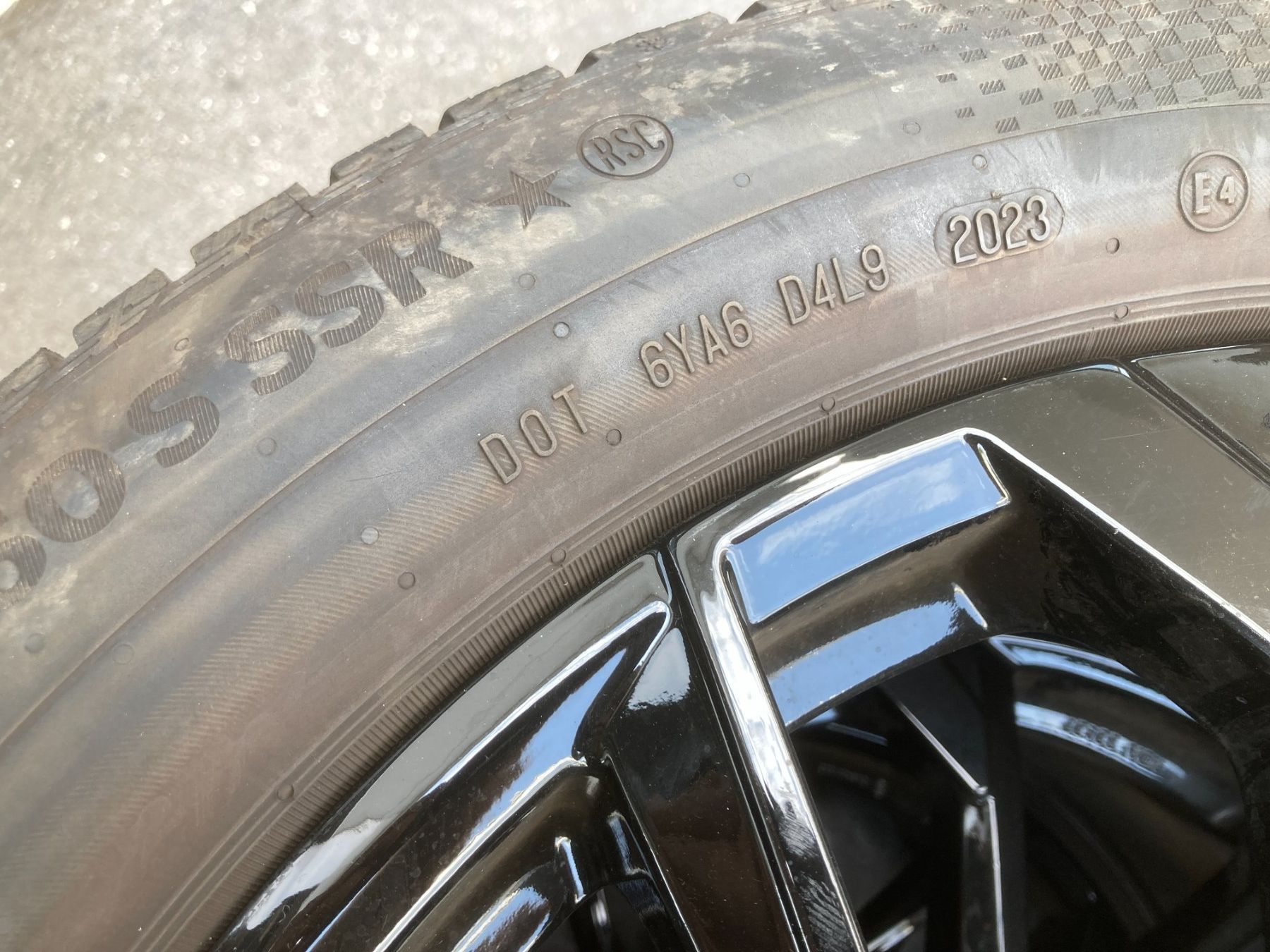 BMW Pneus & Roues: BMW IX3 Winterräder 245/50R19 – D'occasion à Cham par WB2223 4