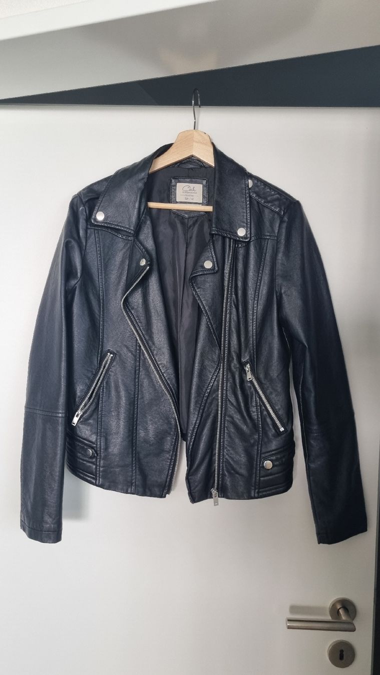C&A Vestes: Kunstlederjacke schwarz, 42 – D'occasion à Chur par sinillo 1