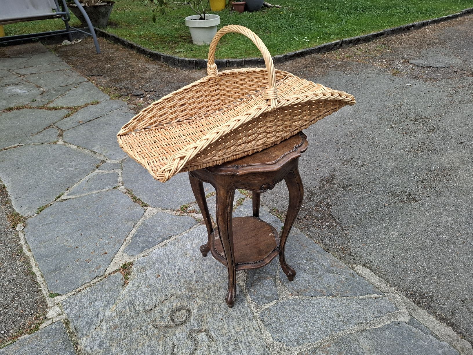 Altro per la casa: Panier à fleurs en osier naturel – Usato da Le Locle venduto da Maria.222