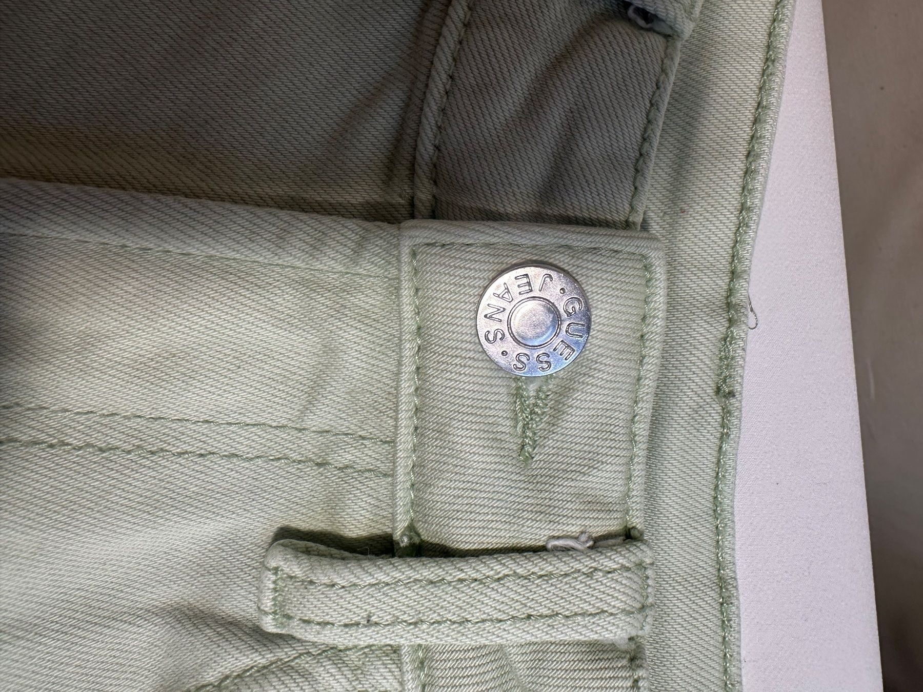 Guess Hosen: Guess – Neu (gemäss Beschreibung) aus Onex von eri_jx6q 2