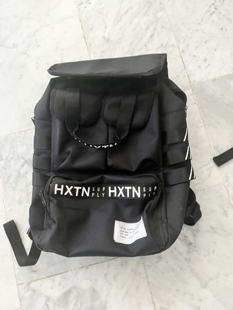 Rucksack HXTN SUPPLY schwarz guter Zustand
