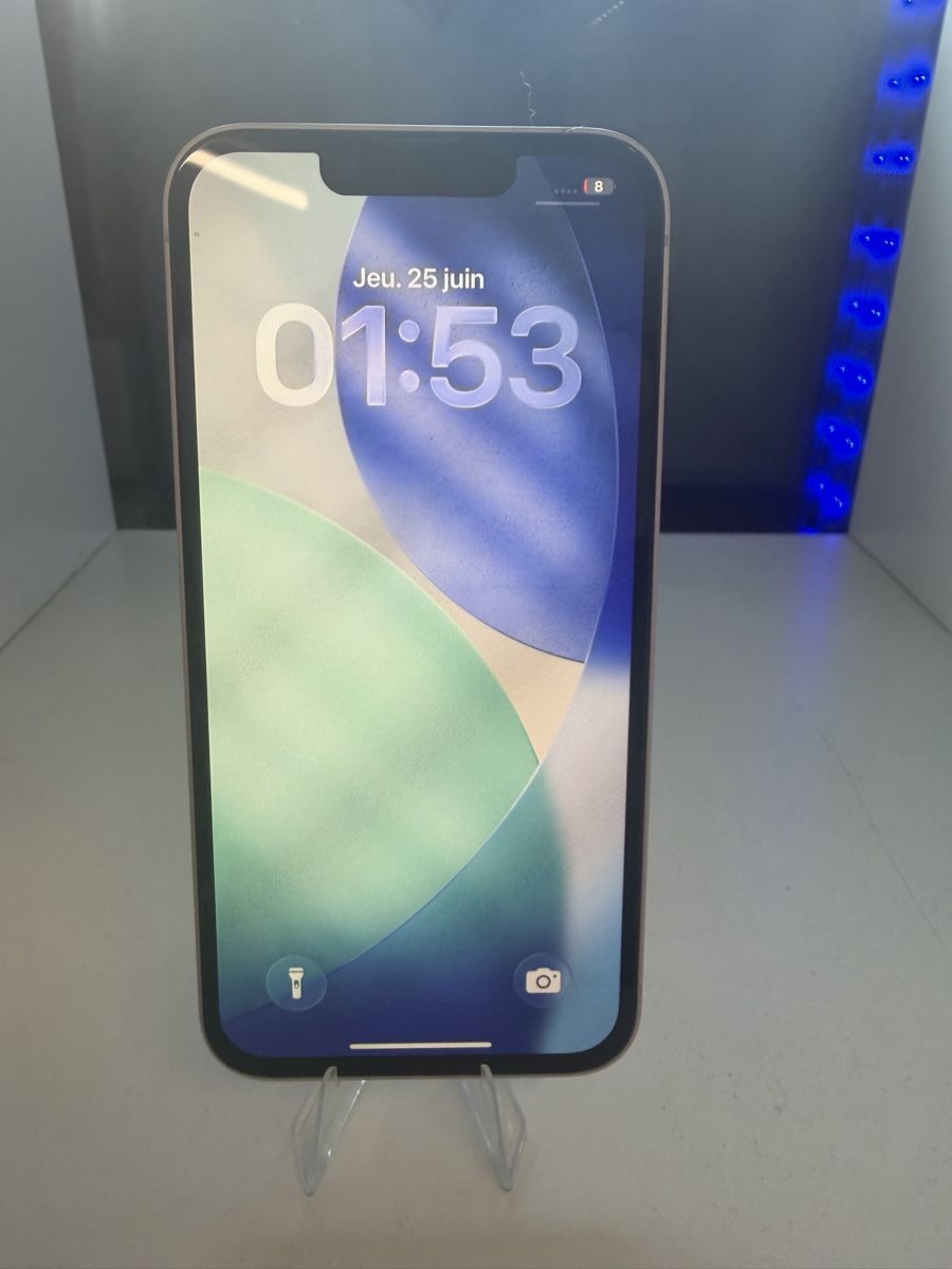 Apple Telefoni cellulari / Smartphones: iPhone 13 256go batterie 100% – Usato da Yverdon-les-Bains venduto da ame_7f2x