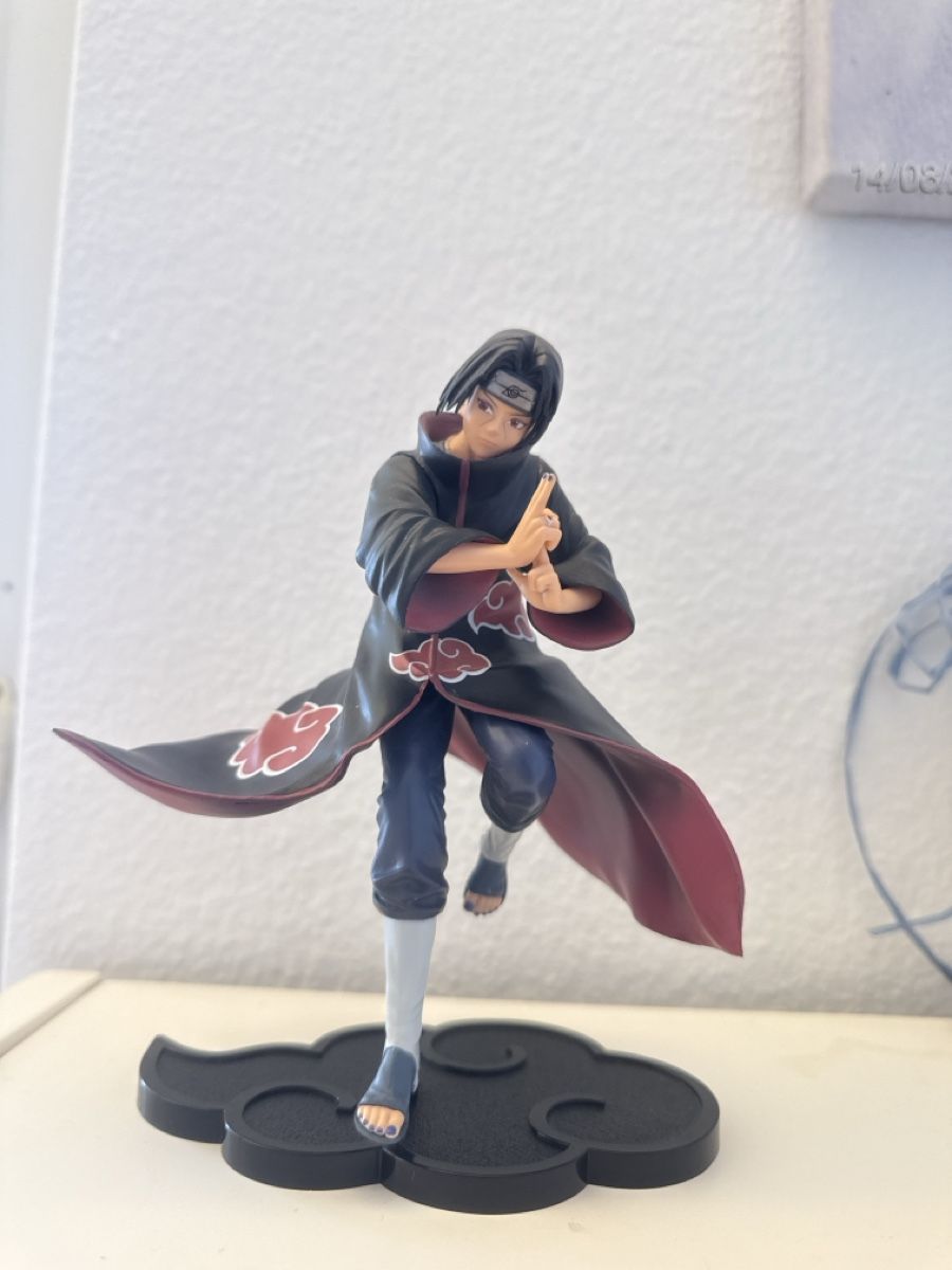 Statuette: Naruto Anime Figur Itachi uchiha – Usato da Stäfa venduto da elfen77 1