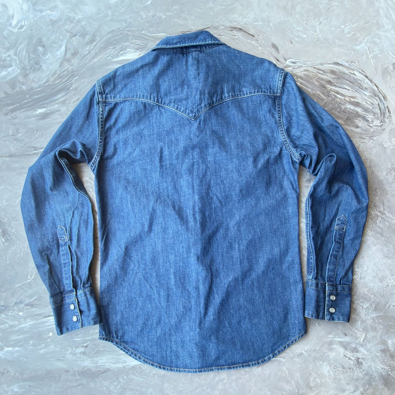 Levi's Chemises: Chemise en jean Levi's – D'occasion à Thônex par Suisse.Shopping 4