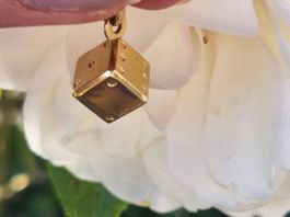 Goldener Würfel Anhänger, 750er Gold, 2.15g, Glücksbringer
