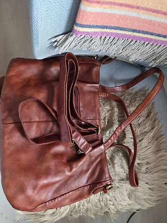 Neue Lederhandtasche