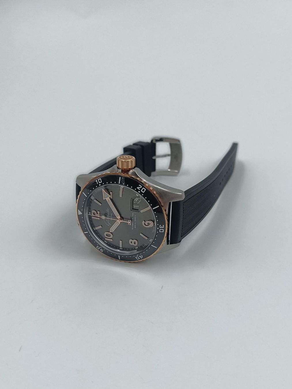 Glashütte Montres: GLASHÜTTE ORIGINAL "SEAQ PANORAMA DATE" – Neuf (Voir description) à Luzern par EdiGem 8