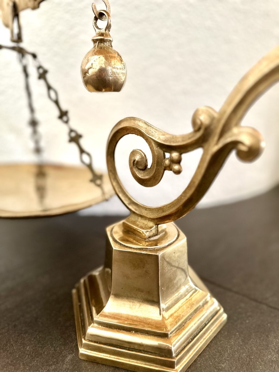 Bilance e pesi: Waage Messing Antik – Usato da Bern venduto da ACR12 2