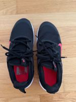 Nike Trainingsschuhe Damen Gr. 39 – wenig getragen