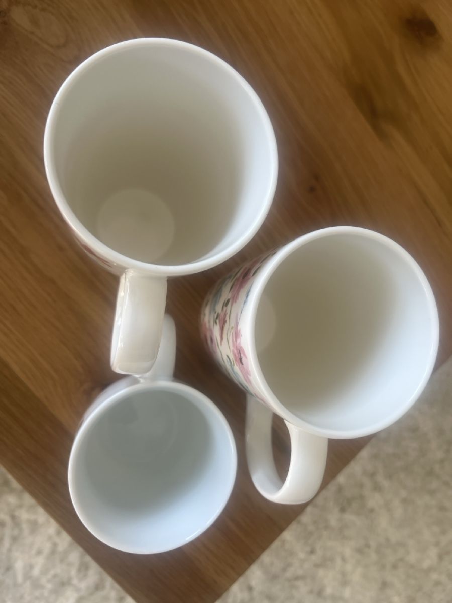 Tazze: 3er Set Tassen mit Blumenmuster, Top Zustand – Nuovo (secondo la descrizione) da Uzwil venduto da sab_nhc7 1