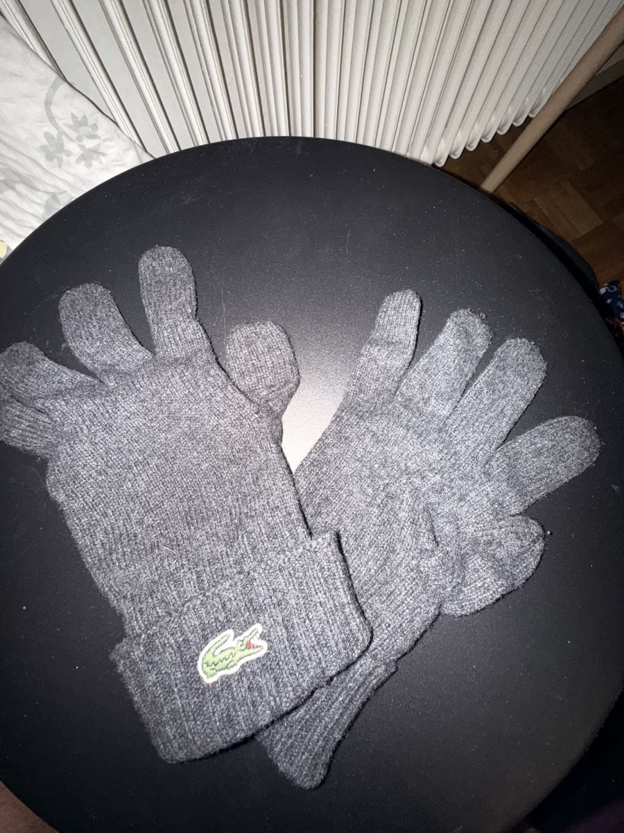 Lacoste Handschuhe & Handstulpen: Gants Lacoste  – Neu (gemäss Beschreibung) aus Prilly von ale_8prt