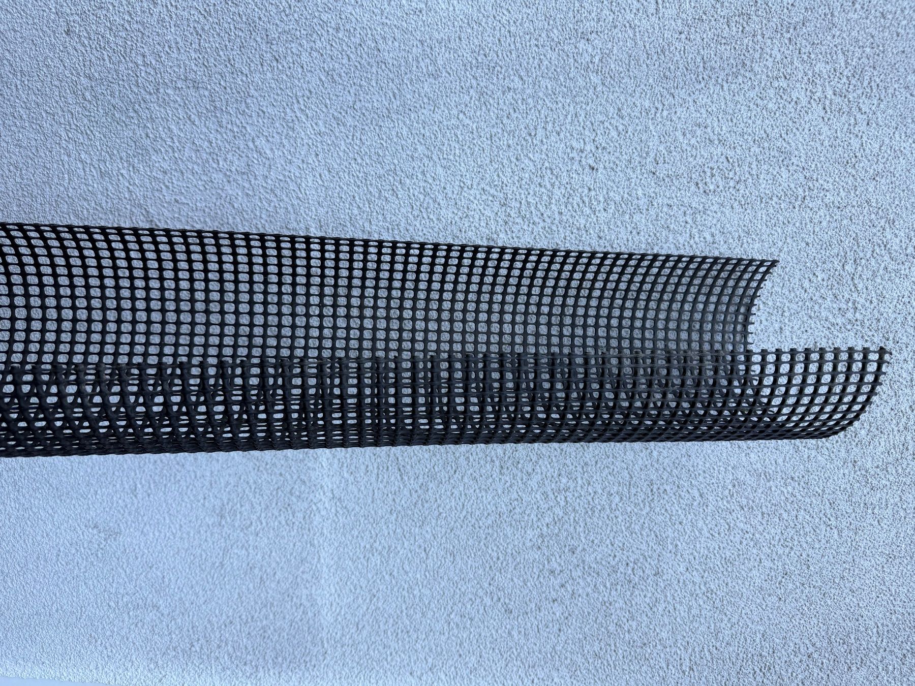 Sonstiges Baustoffe: Dachrinne Laubschutz / Gittergewebe – Gebraucht aus Hofstetten SO von Hauser20