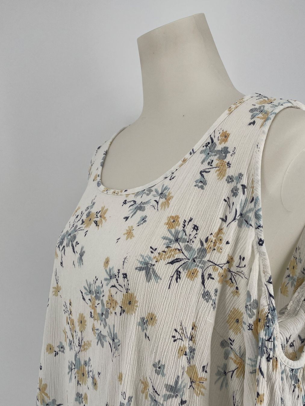 C&A Blusen: Viskose Bluse Gr. 44 von Clockhouse C&A – Gebraucht aus Auenstein von moin. 3