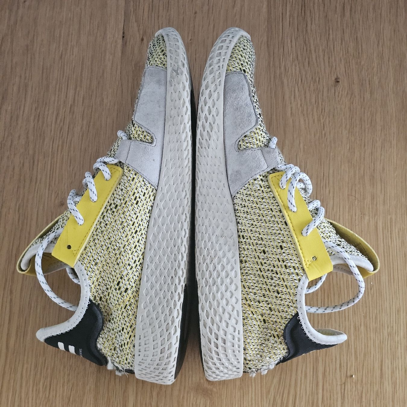 Adidas Scarpe da uomo: Adidas hu Pharrell Williams jaune taille 40 – Usato da rolle venduto da Noma-collectible 4