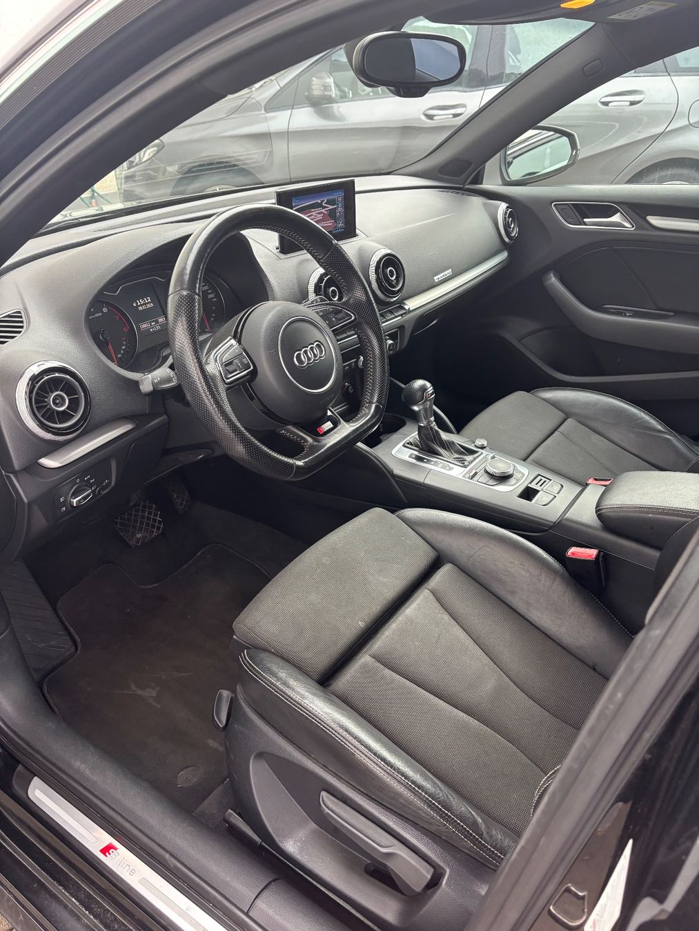 Audi Automobili: Audi A3 8V 1.8t quattro S - line – Usato da Siebnen venduto da B5-Vabis 8