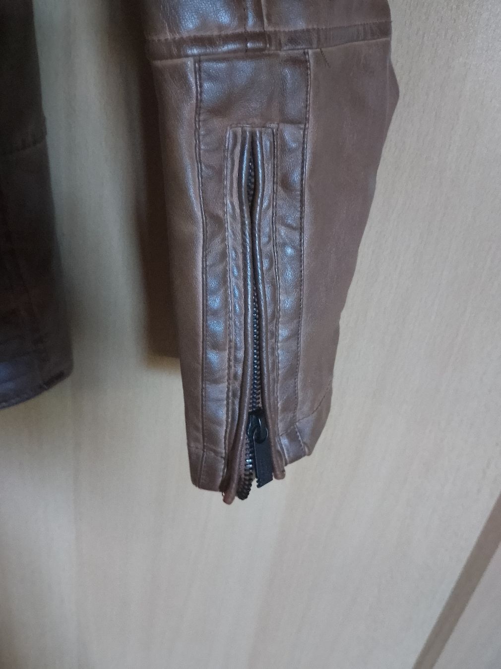 Giacche: Veste simili cuir brune clair – Nuovo (secondo la descrizione) da Gumefens venduto da izalala 3