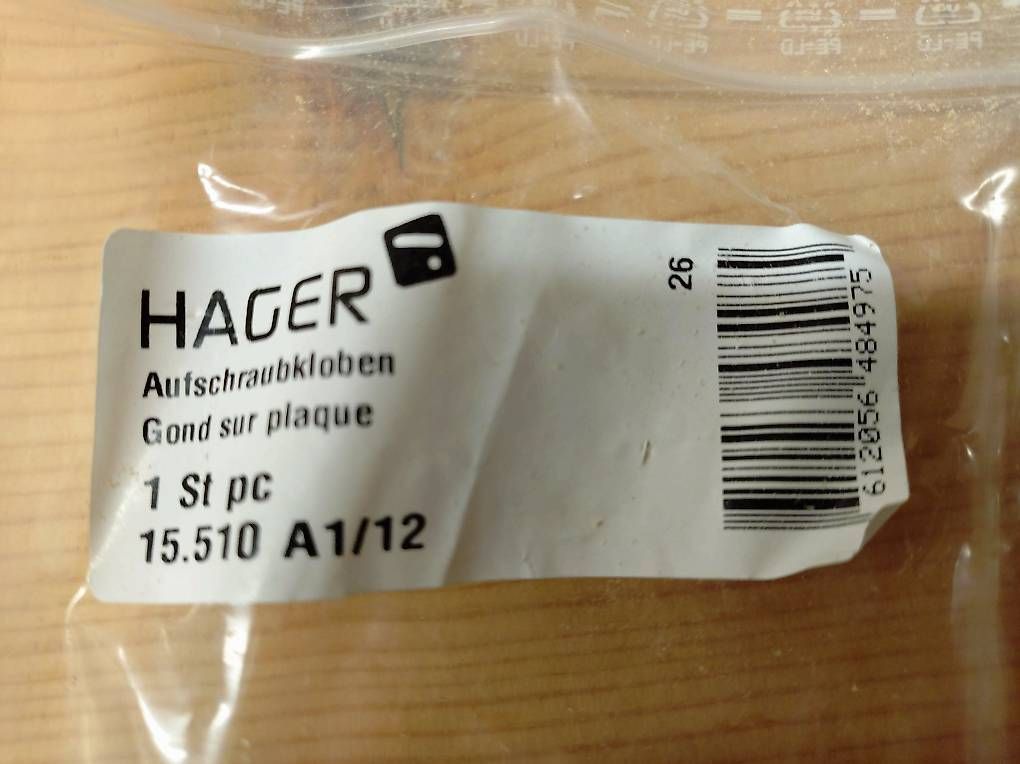Ferramenta: Hager Aufschraubkloben  – Usato da Weiningen TG venduto da snakeride 1