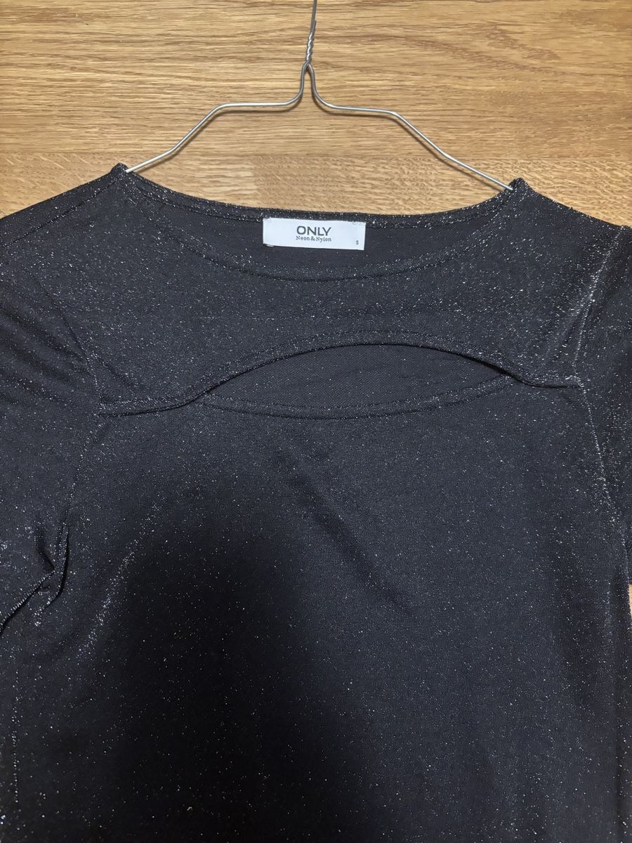 Only Tops: Sparkly Black Top ONLY, Gr. S – Gebraucht aus Männedorf von giu_wm6d 1