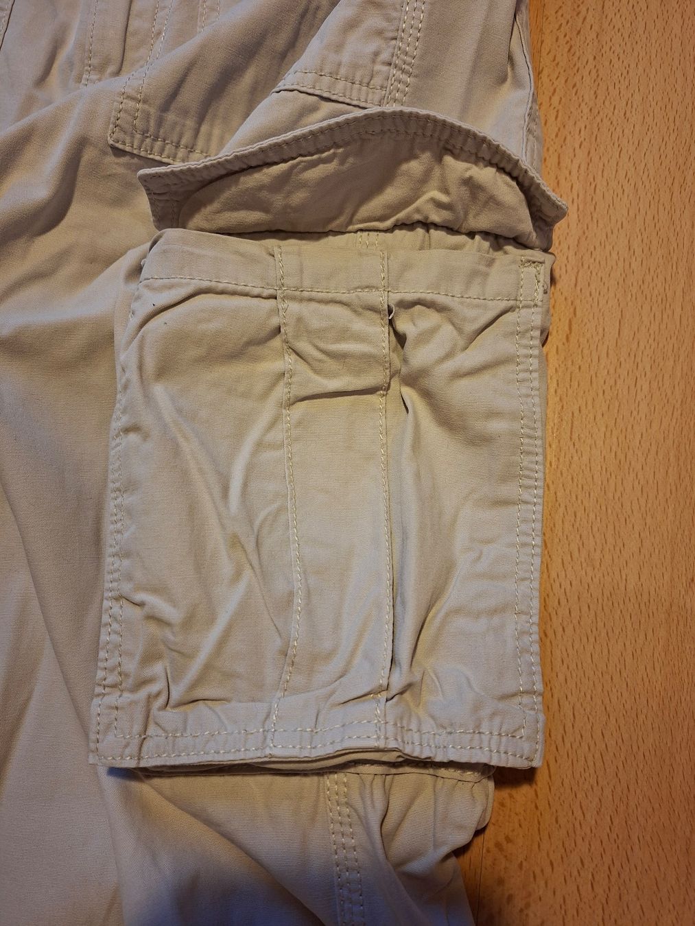 Bershka Hosen: Pantalon Cargot Bershka taille 36 – Gebraucht aus Épalinges von lola_vp_99 5