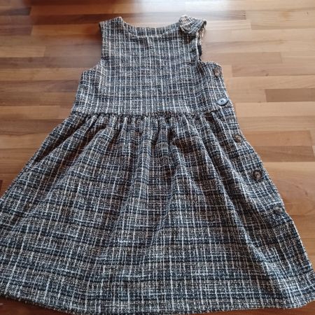Neuwertiges, festliches Kleid von Zara Kids, Grösse 140