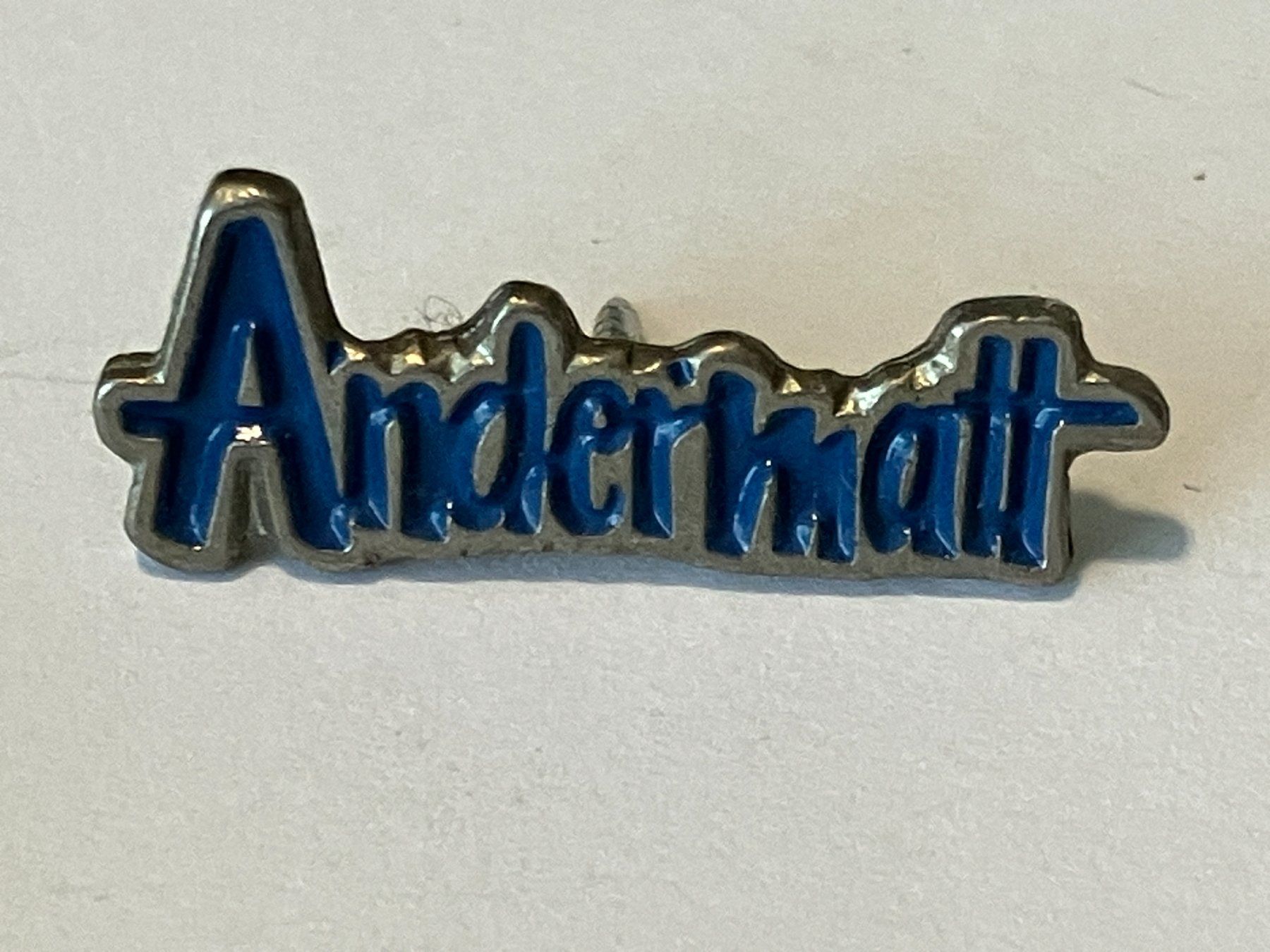 Plaketten & Abzeichen: 1 Pin Andermatt – Gebraucht aus Basel von djwwpp