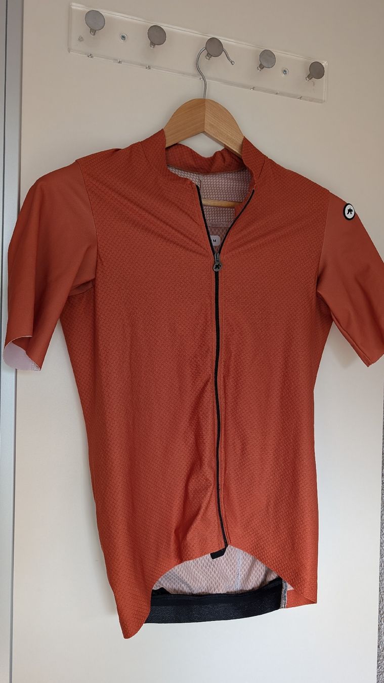 Assos Canottiere & Pantaloni: Assos Mille GT Jersey, Velotrikot – Usato da Liebefeld venduto da Pacem